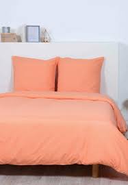 Parure De Lit Unie Couleur Corail Pour Une Decoration Moderne Qui S Adapte Facilement A Tous L Parure De Lit Deco Chambre Pastel Decoration Chambre Ado Fille