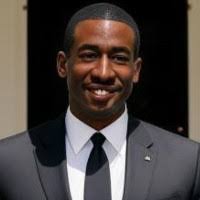 Curtis Earl's Instagram, Twitter & Facebook