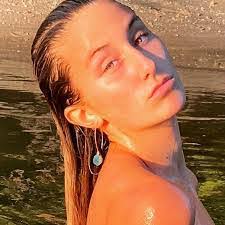 Monika Simic's Instagram, Twitter & Facebook