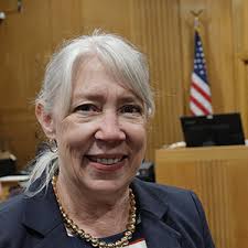 Karen Seifert's Instagram, Twitter & Facebook