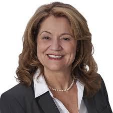 Mary Lyons's Instagram, Twitter & Facebook