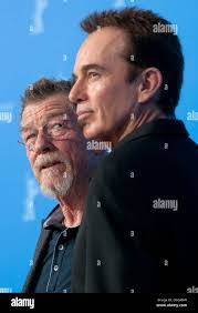 Derrick Hurt's Instagram, Twitter & Facebook