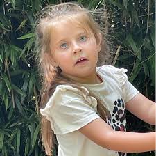 Looking to see if anyone can recommend a makeup artist of the 5th July as I  have a wedding ?