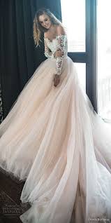 Finden sie ihr perfekte brautkleid bei uns. Pin Von Rebecca Burchett Auf Absolutely Ladylike Ballkleid Hochzeit Kleider Hochzeit Ballkleid Hochzeitskleid