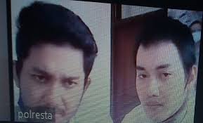 Mereka cerita soal baunya yang merangsang, soal senggolan dengan tangannya yang penuh bulu. Panggil Tukang Pijat Ke Kamar Pemuda Ini Kaget Bukan Main Saat Buka Pintu Fajar