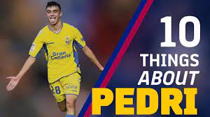 Jugador @fcbarcelona y @sefutbol management: 10 Things About Pedri