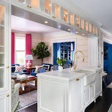 lighted kitchen cabinets design ideas
