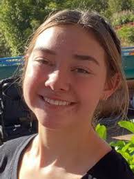 Amber Cottingham's Instagram, Twitter & Facebook