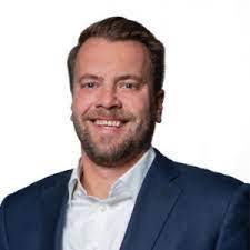 Richard Fore's Instagram, Twitter & Facebook