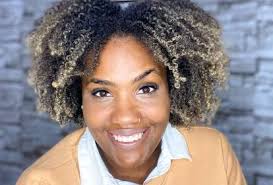 M de Mulher Brasileira