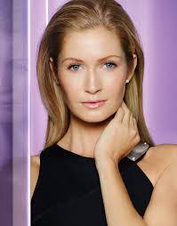 Yvonne Lemmon's Instagram, Twitter & Facebook