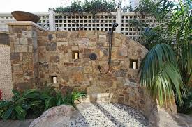 Tropical outdoor shower garden in bali. 75 Beautiful Tropical Outdoor Shower Design Houzz Pictures Ideas July 2021 Houzz