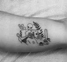 Dainty tattoos dope tattoos pretty tattoos mini tattoos body art tattoos small tattoos sleeve tattoos tatoos white tattoos. Tattoos Chill And Alien Image 6383208 On Favim Com
