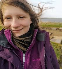 Kari Bower's Instagram, Twitter & Facebook