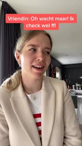 Dit gebeurt echt altijd!😂 Wie herkent deze situatie? Tag jouw  vriendinnen!💋 #foryou #foryoupage