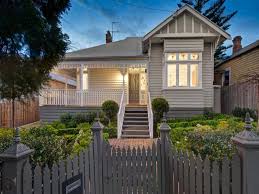 Our friendly team are knowledgeable on various colour schemes and. Exterior Paint Colour Help Somersoft