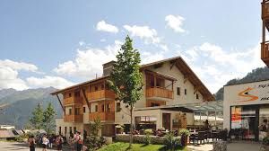 Free wifi access is available.the rooms feature a. Hotel Garni Alpenjuwel Serfaus Osterreich Tirol Aldi Reisen