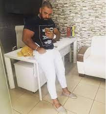 Kısaca hayatı ve biyografi bilgileri. Survivor Yunus Emre Karabacak Kimdir Survivor Gonulluler Takimi Yunus Emre Karabacak Kac Yasinda Nereli Yunus Emre Karabacak Instagram Hesabi Ne Haberler