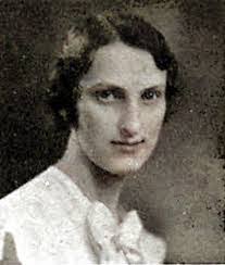 Nellie Emery's Instagram, Twitter & Facebook