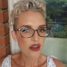 Helen Butler's Instagram, Twitter & Facebook