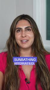 This is an important sunbathing PSA🗣️ I know we all want to get our tan  on, especially with this weeks heat wave 🥵 But please just do it safely!  Reapply spf every 2 hours + make sure to give your skin ...