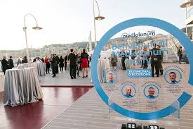 La societa ha iniziato l attivita di esercizio sia in italia che all estero, delle assicurazioni e riassicurazioni in genere sulla vita dell uomo. Giro Mediolanum 2015 Fondazione Mediolanum