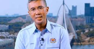 Kita tidak bisa memilih harus dilahirkan pada situasi tertentu, sebab. Pengetahuan Perancangan Kewangan Elak Bankrap Penipuan