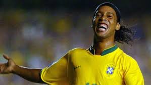 Ronaldinho cumple tres meses encerrado en paraguay y su caso está lejos de aclararse. Ronaldinho Revive El Golazo Que Marco Dinho Con Brasil Ante Inglaterra En El Mundial Corea Japon 2002 Rpp Noticias