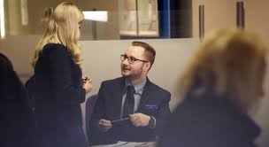 Wischen 09:00 und 18:00 erreichbar ist. Bank Of Scotland Careers Lloyds Banking Group Plc
