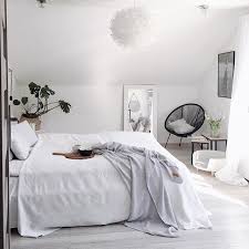 Coming up with teenage boys' bedroom ideas is no easy feat for a parent. 100 Bedroom Goals Please Say You Love This Style As Much As We Do Taannamadwochsynow Interio Simple Bedroom Bedroom Design Clean Bedroom