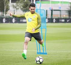 Manchester city midfielder ilkay gundogan suffered another knee injury at west brom but pep guardiola hopes he will only spend a month out. Manchester City Midfielder Ilkay Gundogan Returns To Training As He Steps Up Recovery From Horror Knee Injury