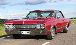 For over 100 years, oldsmobile proudly represented the leadership and innovation of gm. Oldsmobile F 85 Cutlass Classic Cars Autozeitung De