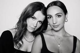 As compositoras Abigail Barlow e Emily Bear