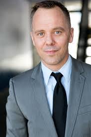 Christopher Illing's Instagram, Twitter & Facebook