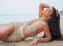 Kylie jenner unveiled the kylie cosmetics summer collection on monday online. Kylie Jenner Shares Another Pinup Bikini Photo Daily Mail Online