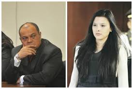 Luis colmenares quiere encontrar al responsable de la muerte de su hijo, luis, para que haya justicia. El Agarron Entre El Padre De Luis Andres Colmenares Y La Defensa De Laura Moreno El Espectador