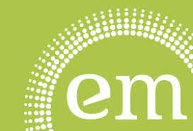 A screen reader will pronounce the words in <em> with an emphasis, using verbal stress. Was Ist Em Em Chiemgau