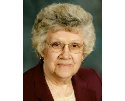 Edith Baer's Instagram, Twitter & Facebook