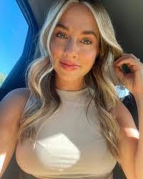 Michelle Plume's Instagram, Twitter & Facebook