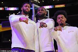 Hot los angeles lakers 2020 flip top championship ring official james ring. Lakers Honor Kobe Bryant With New Championship Rings Worth Over 150 000 Each Daily Mail Online
