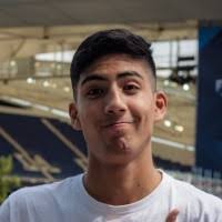 100+ perfiles de «Benny»