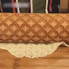 Rouleau A Patisserie Video Rouleau A Patisserie Materiel Patisserie Trucs De Cuisine