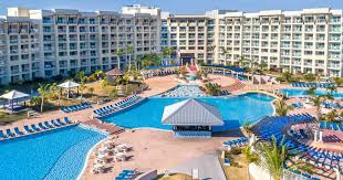 Meliá e Iberostar abrirán nuevos hoteles en Cuba pese a crisis del turismo