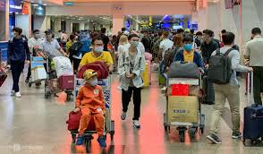 .không hạ cánh ở sân bay tân sơn nhất. Bá»'n Nhan Vien San Bay Tan SÆ¡n Nháº¥t Nghi Nhiá»…m Ncov Vnexpress Sá»©c Khá»e
