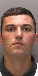 Aaron Bee's Instagram, Twitter & Facebook