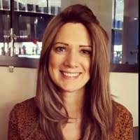 Jen Chambers's Instagram, Twitter & Facebook