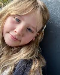 Sharon Erdman's Instagram, Twitter & Facebook