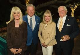 Out & About: Arboretum Great Contributors Award Dinner