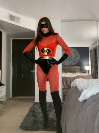 Kira looks absolutely incredible in her figure hugging spandex costume. Kira Kosarin On Twitter