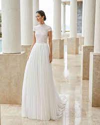 Abiti Da Sposa Semplici I 50 Modelli Piu Belli Nel 2020 Abiti Da Sposa Stile Greco Abiti Da Sposa Semplici Abito Da Sposa Collo Alto